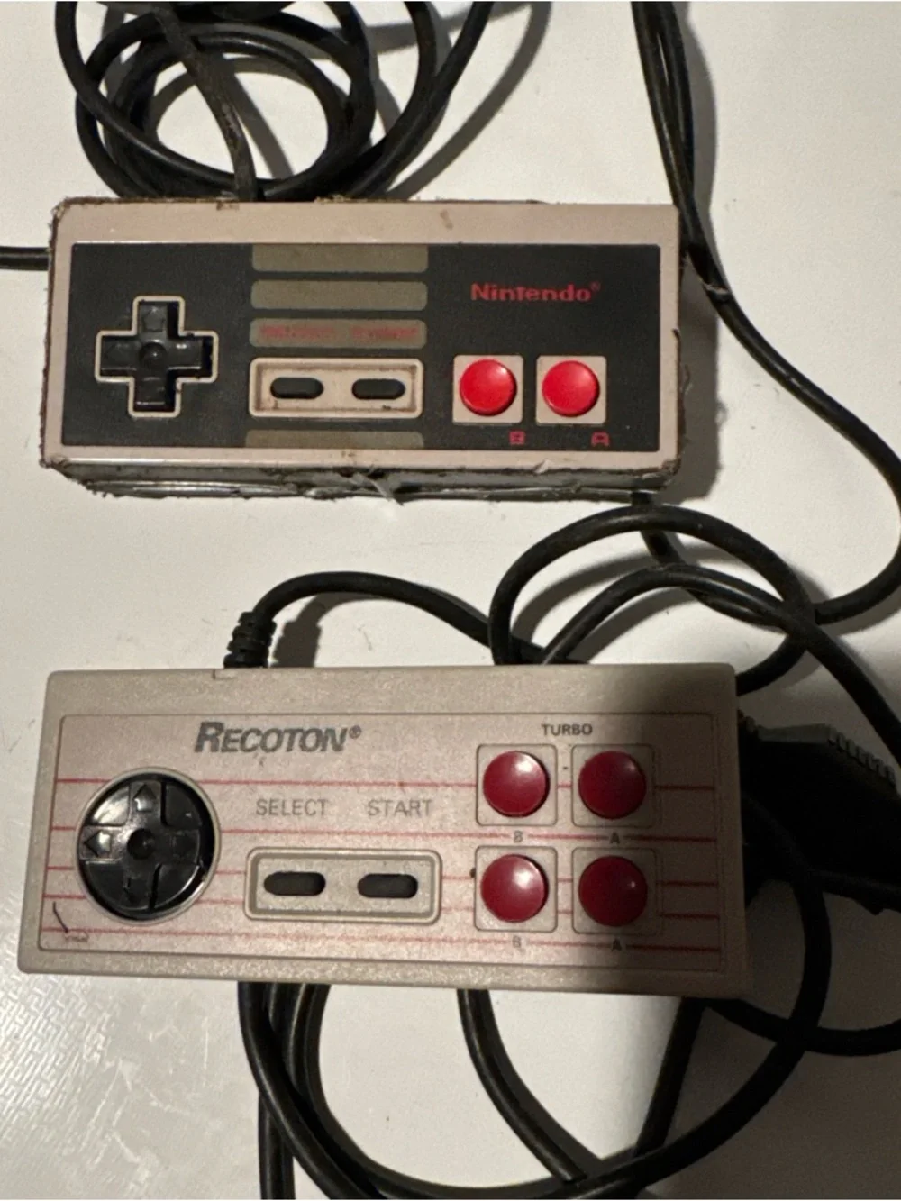 Nintendo Nes Controllers NES-004 For Parts/repair Poor Condition